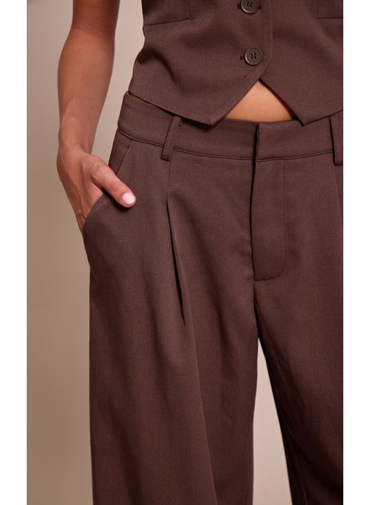 Темно -коричневий кравець тканого штангового штану
