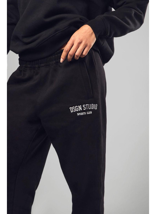 Великий джоггер Black Dsgn Studio Applique