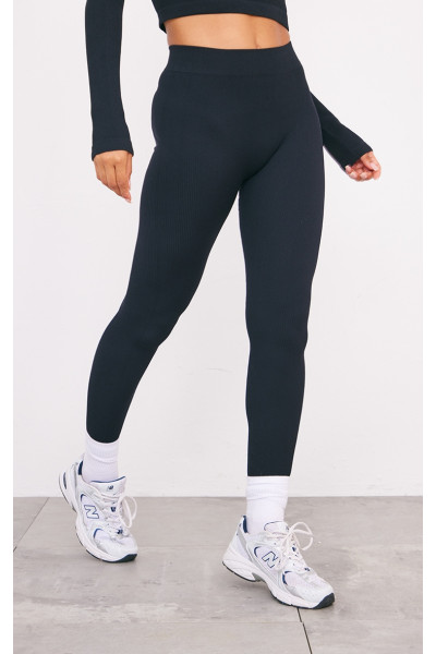 Чорні структуровані ребристі легінси